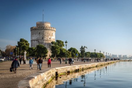 Thessaloniki to Volos minivan transfer