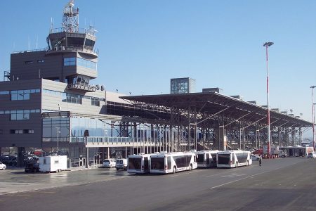 Volos to Thessaloniki airport minivan transfer