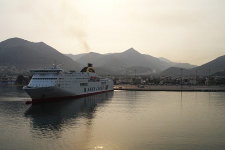 Volos to Igoumenitsa port minivan transfer