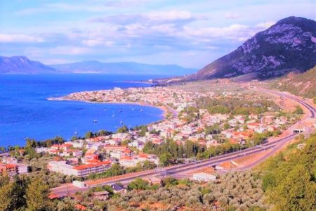 Volos to Agios Konstantinos port minivan transfer