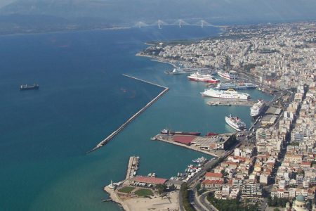 Volos to Patras port minivan transfer