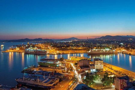 Piraeus port to Volos minivan transfer