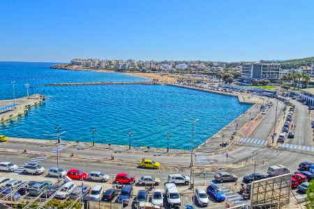 rafina port to Volos minivan service